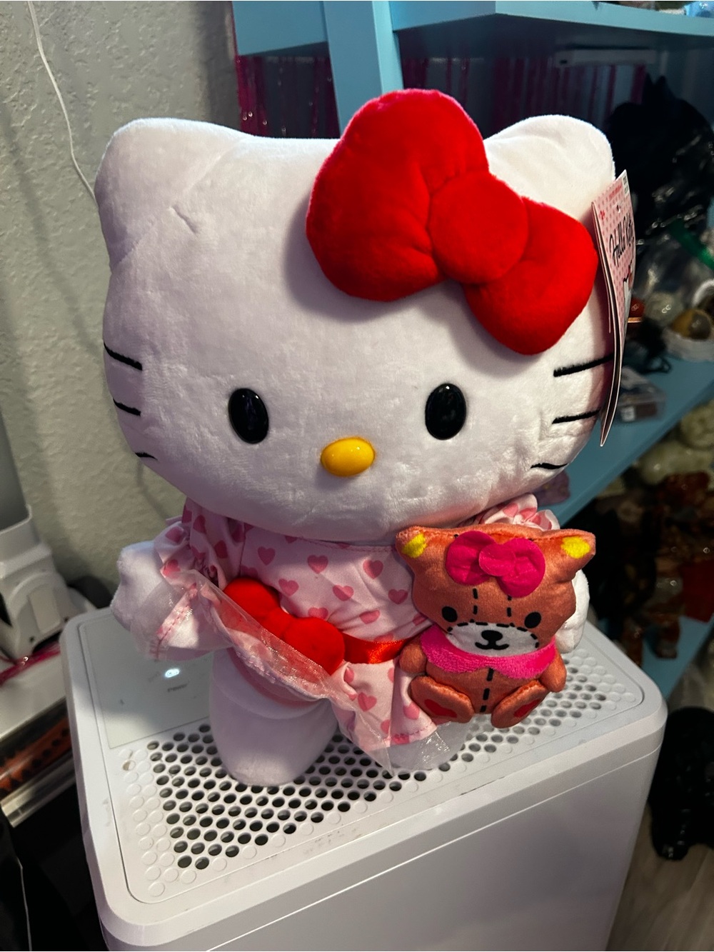New dancing hello kitty